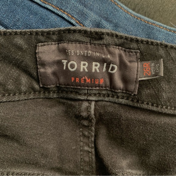 TORRID SLIM BOOT JEANS PREMIUM STRETCH WASHED BLACK MID RISE Denim Plus - Picture 6 of 8